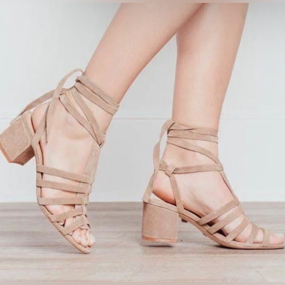 Schutz Sandals Tan Lace Up Block Heel Melancy‎ Strappy Size 7.5